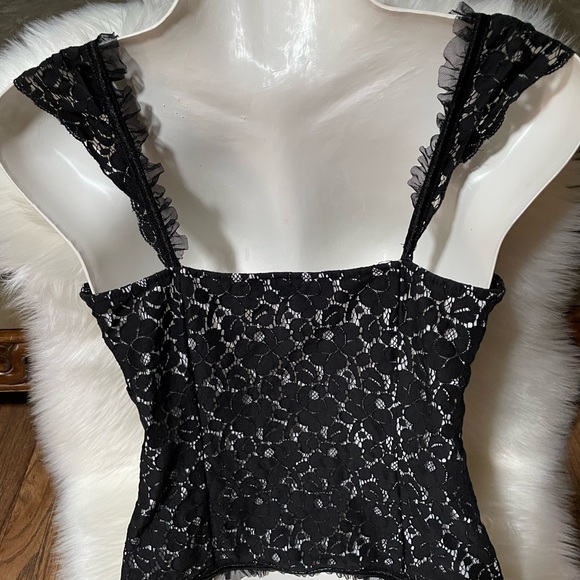 I.n.c. International 
Cap Sleeve Lace Crop Top - Picture 5 of 10